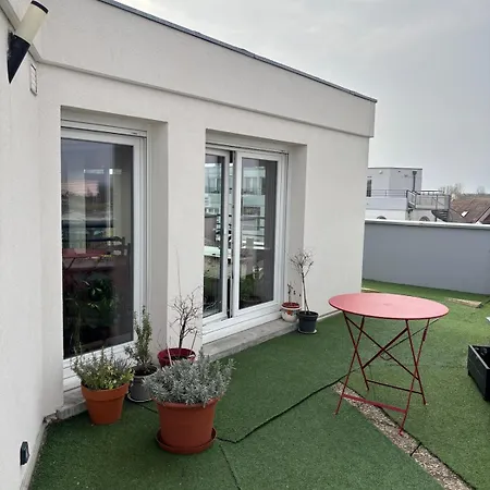 Attique Avec Terrasse - Zenith & Centre-ville Apartment